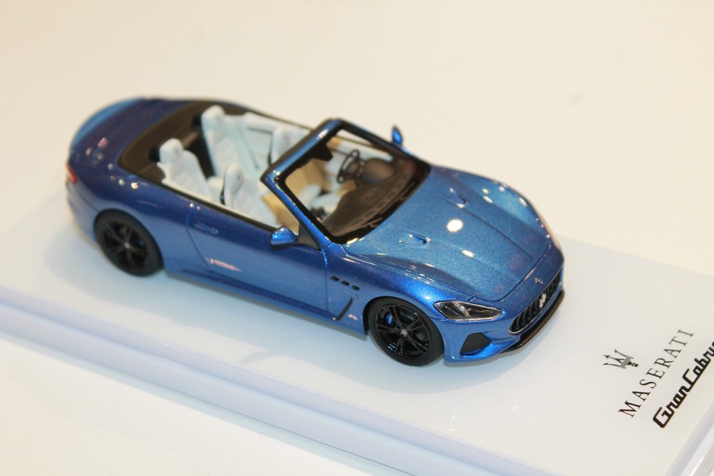 MASERATI GRANCABRIO BLEU 2018 TRUE SCALE 1/43°