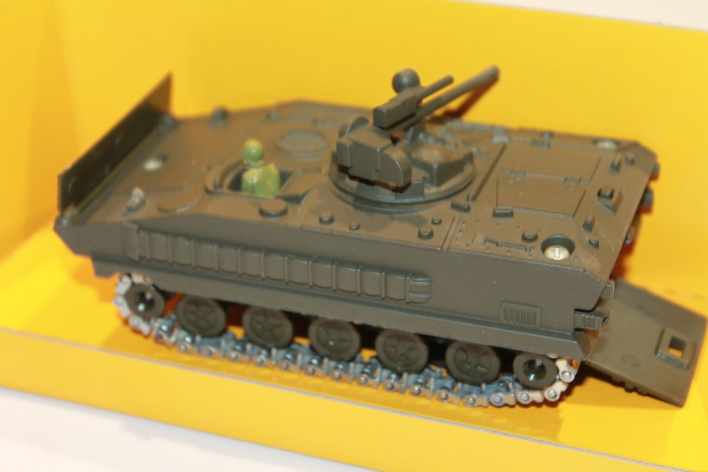 1:50,Die-cast,Mint Details about   Solido French AMX 10-P Tan Infantry Fighting Vehicle # 254 