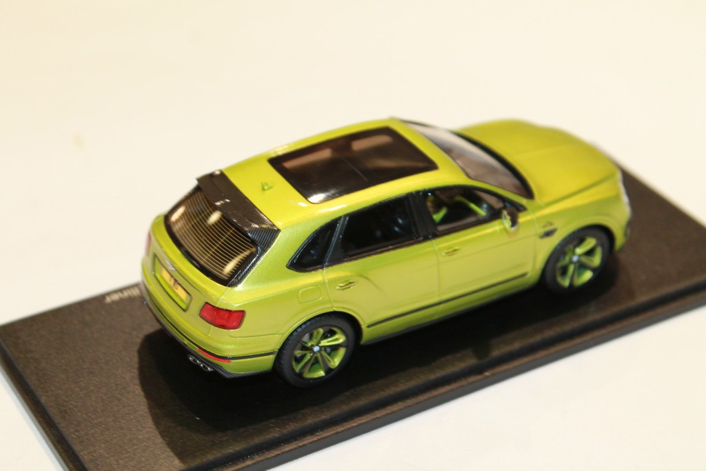 BENTLEY BENTAYGA PIKES PEAK EDITION 2018 SPARK 1/43°