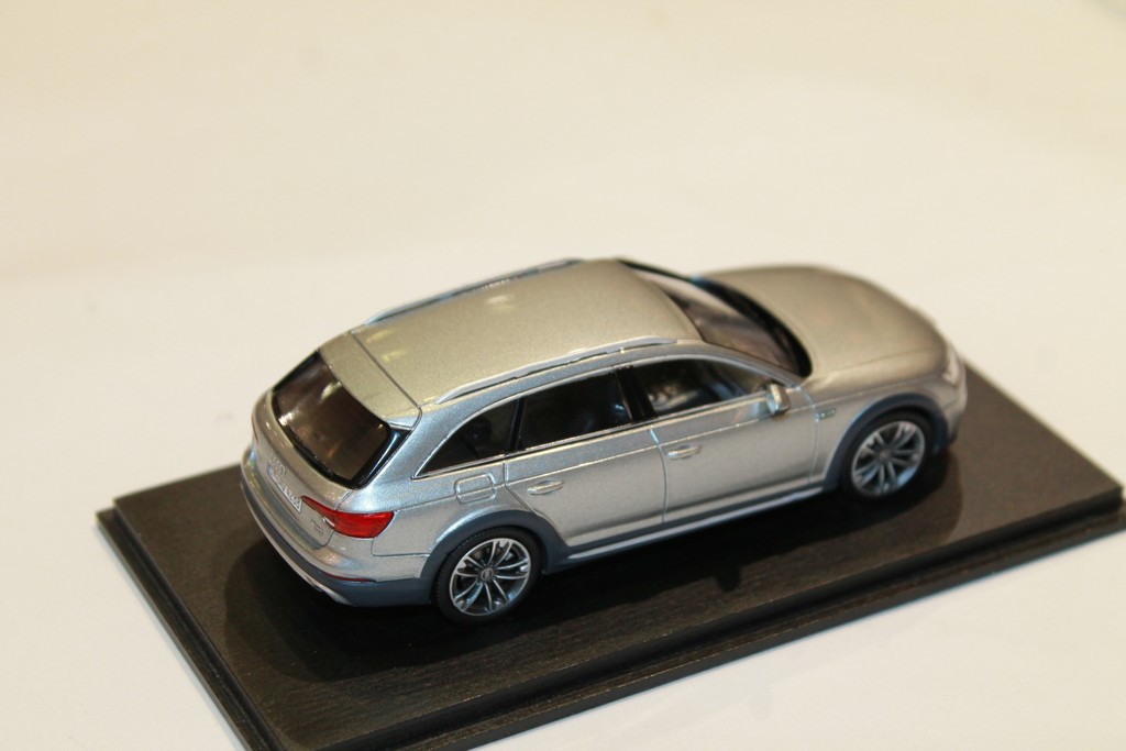 AUDI A4 ALLROAD QUATTRO 2016 SPARK 1/43°