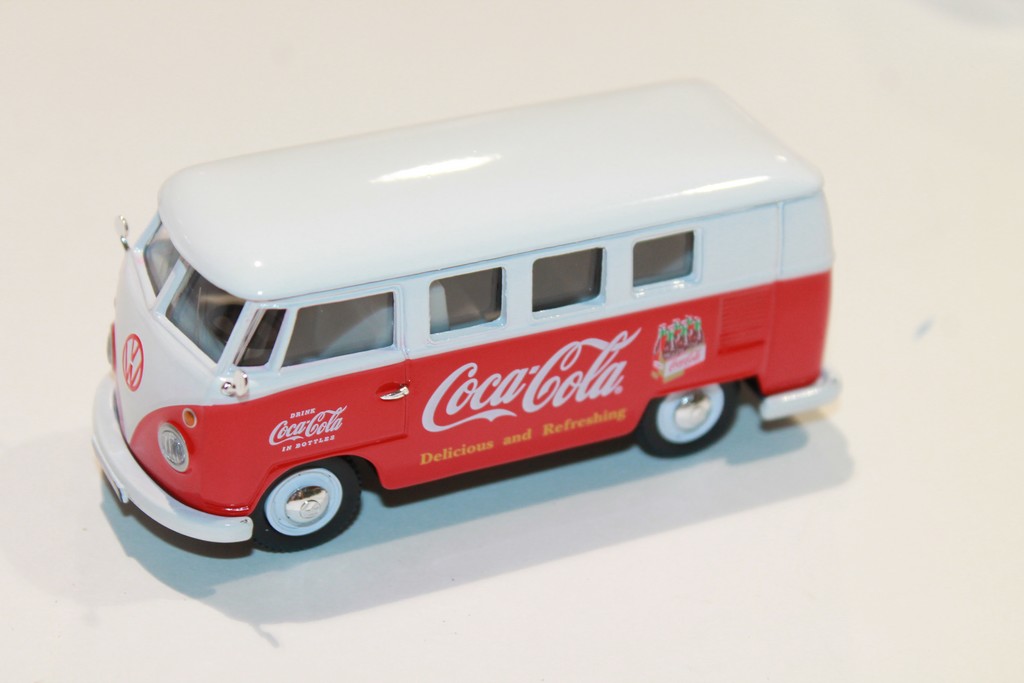 VOLKSWAGEN CAMPER VAN COCA COLA 1960 CORGI 1/43°