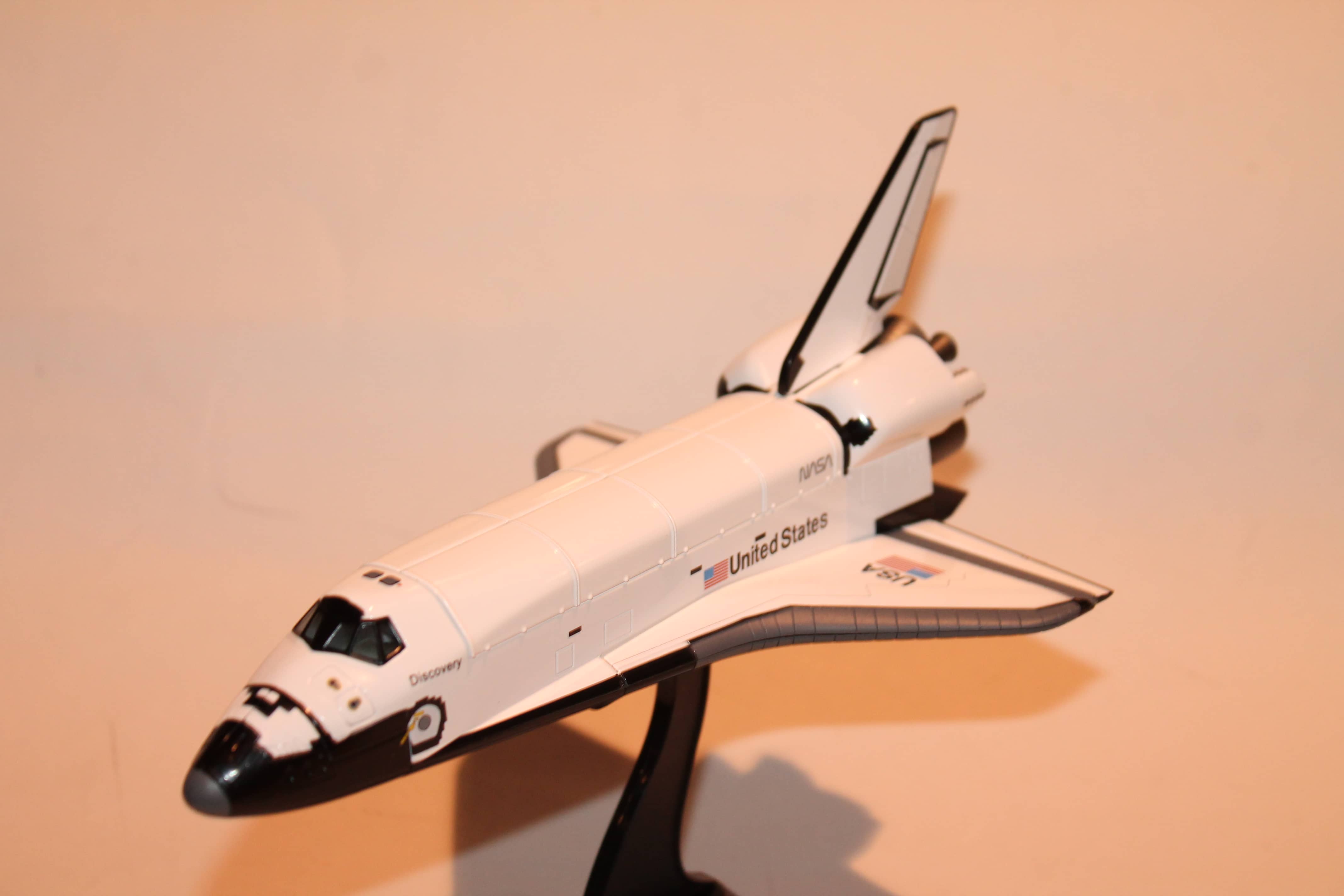 NAVETTE SPATIALE ORBITALE "DISCOVERY" 1985 HOBBYMASTER 1/200°