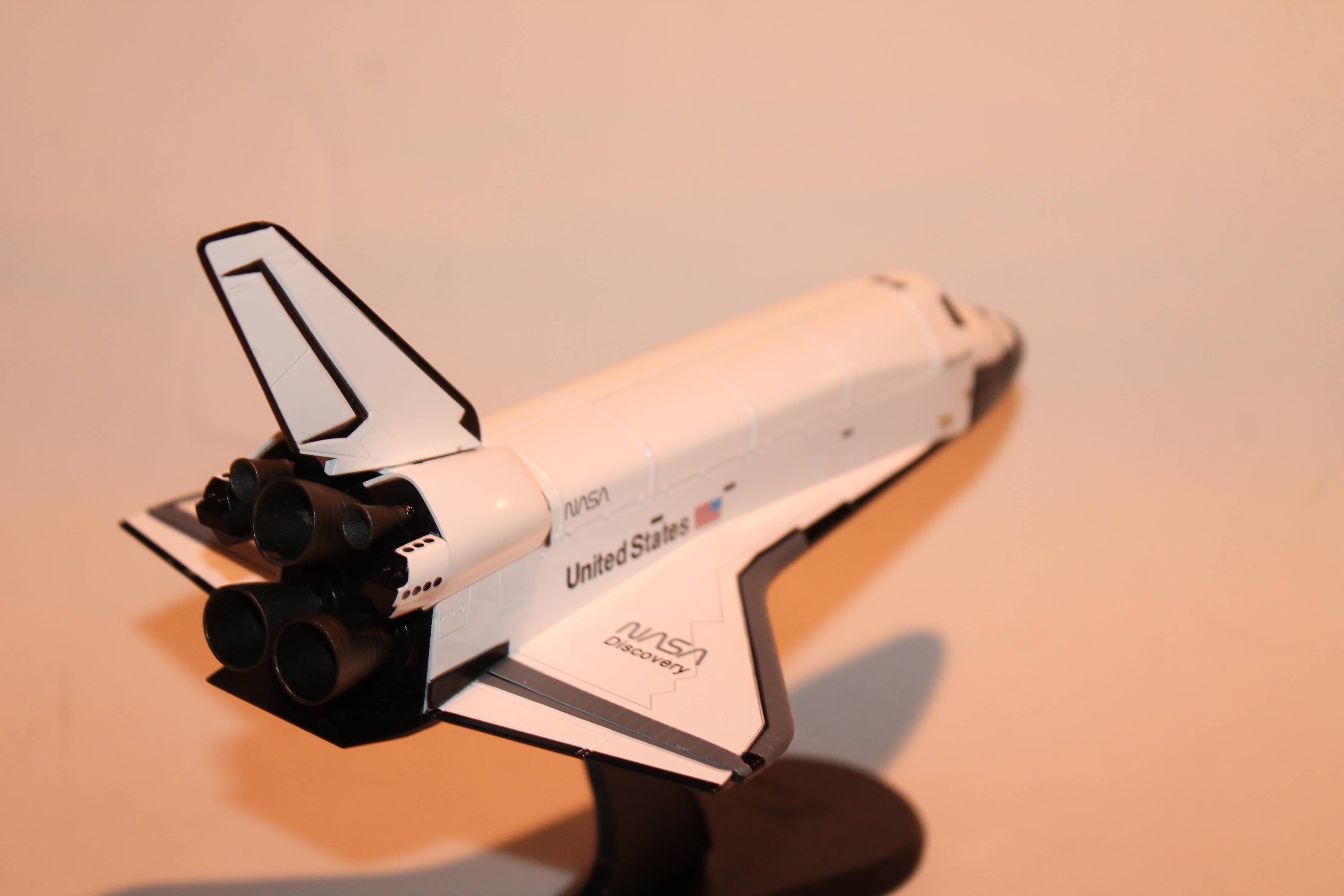 NAVETTE SPATIALE ORBITALE "DISCOVERY" 1985 HOBBYMASTER 1/200°