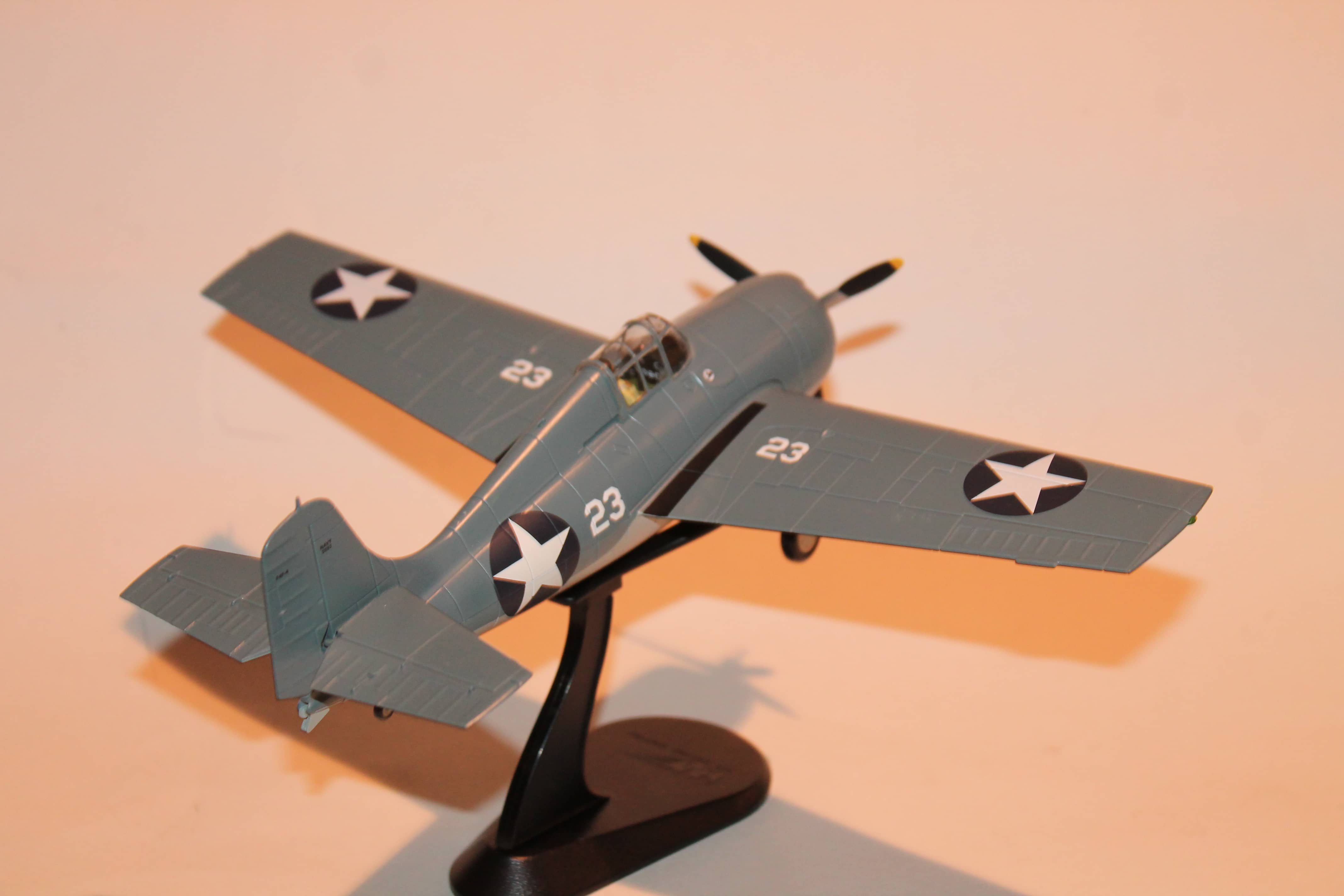 GRUMMAN F4F WILDCAT "BATTLE OF MIDWAY" 1942 HOBBYMASTER 1/48°