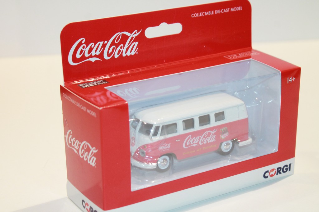 VOLKSWAGEN CAMPER VAN COCA COLA 1960 CORGI 1/43°