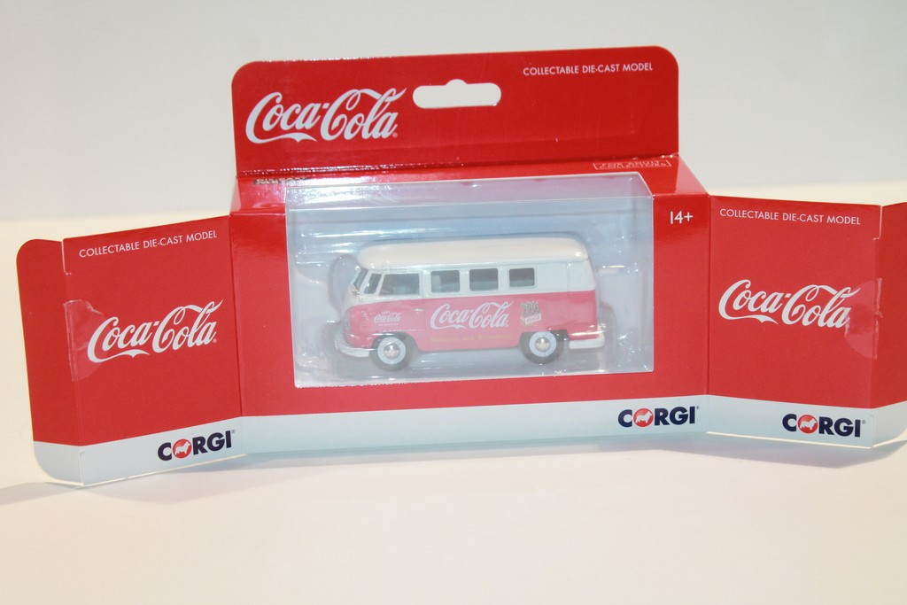 VOLKSWAGEN CAMPER VAN COCA COLA 1960 CORGI 1/43°
