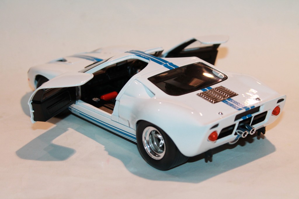 FORD GT40 WIDEBODY BLANC 1968 SOLIDO 1/18°