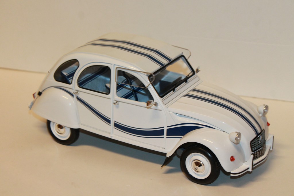 CITROEN 2CV FRANCE 3 1983 Z-MODELS 1/12°