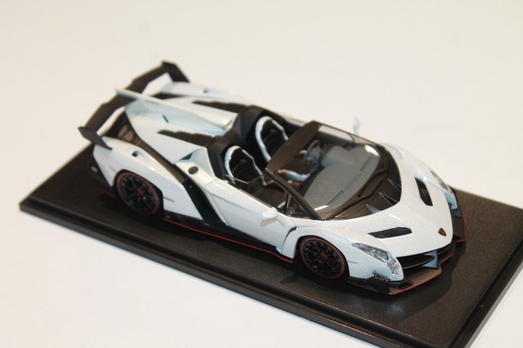 LAMBORGHINI VENENO ROADSTER 2013 KYOSHO 1/43°