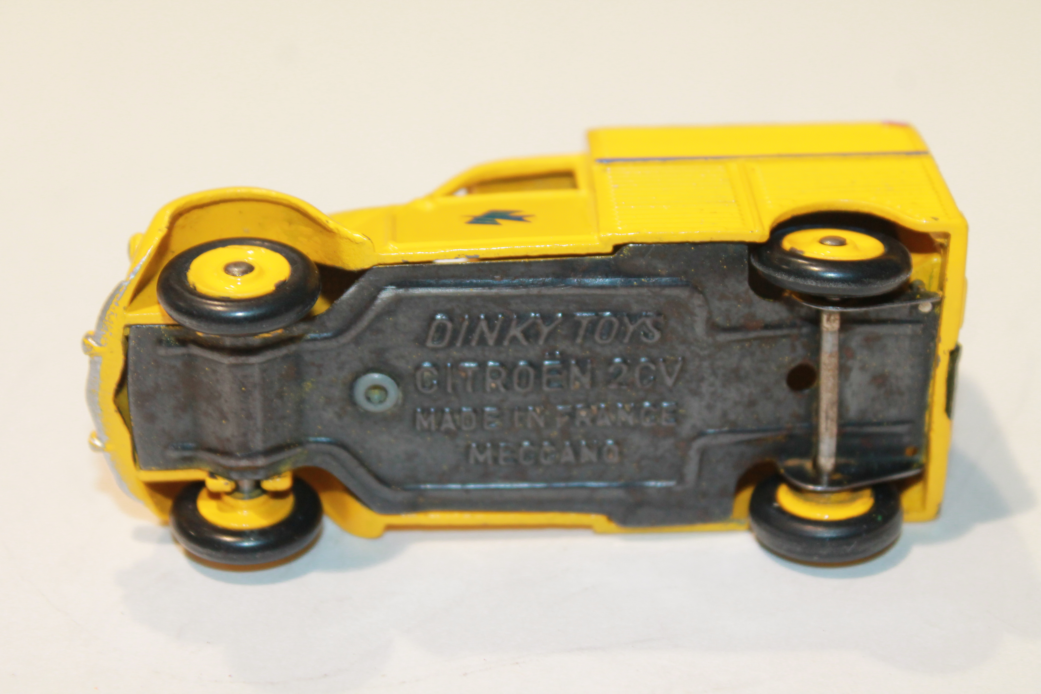 CITROEN 2CV POSTE DINKY TOYS 1/43°