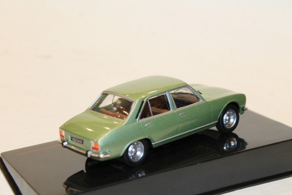 PEUGEOT 504 VERT1969 IXO 1/43°