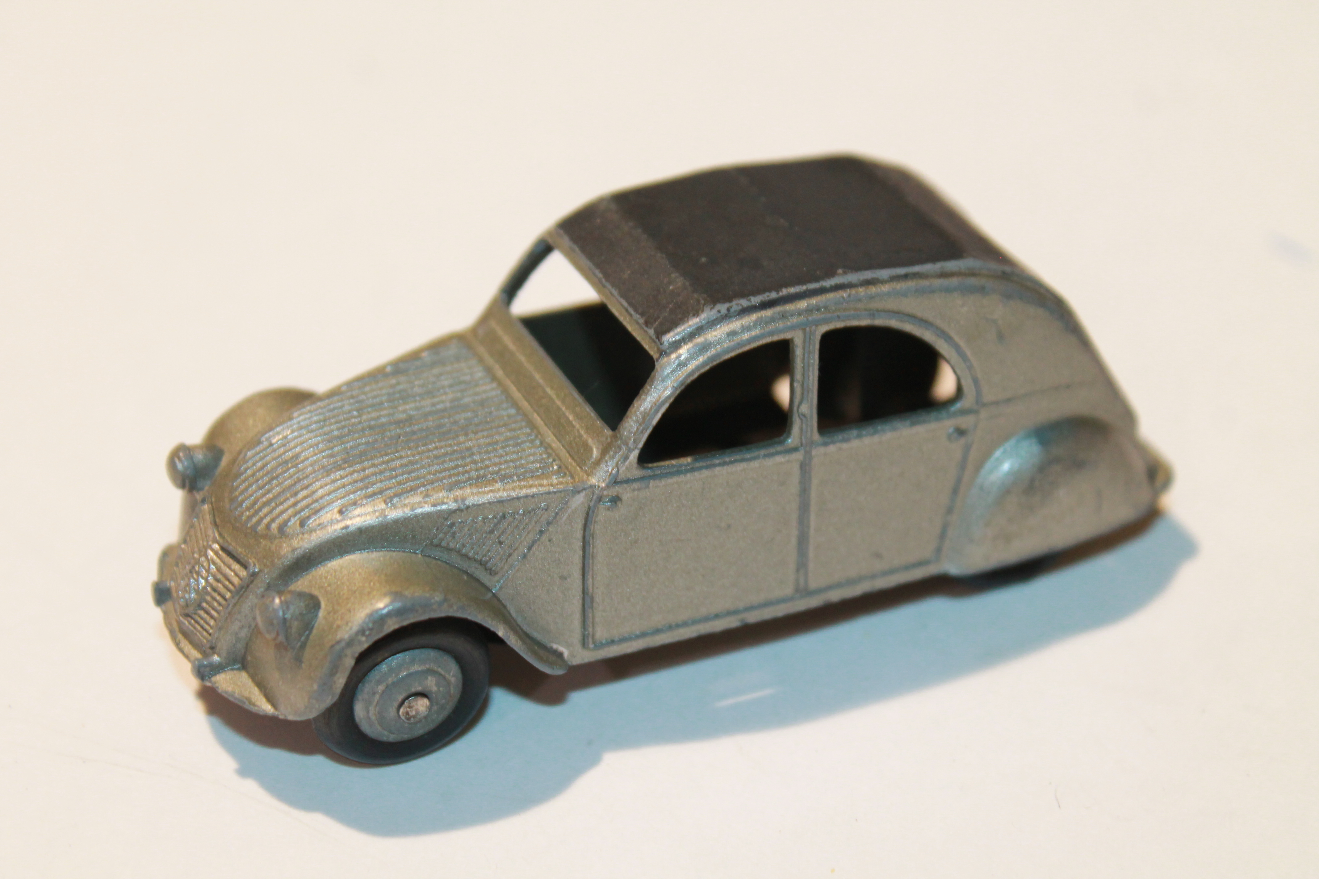 CITROEN 2CV GRISE DINKY TOYS 1/43°