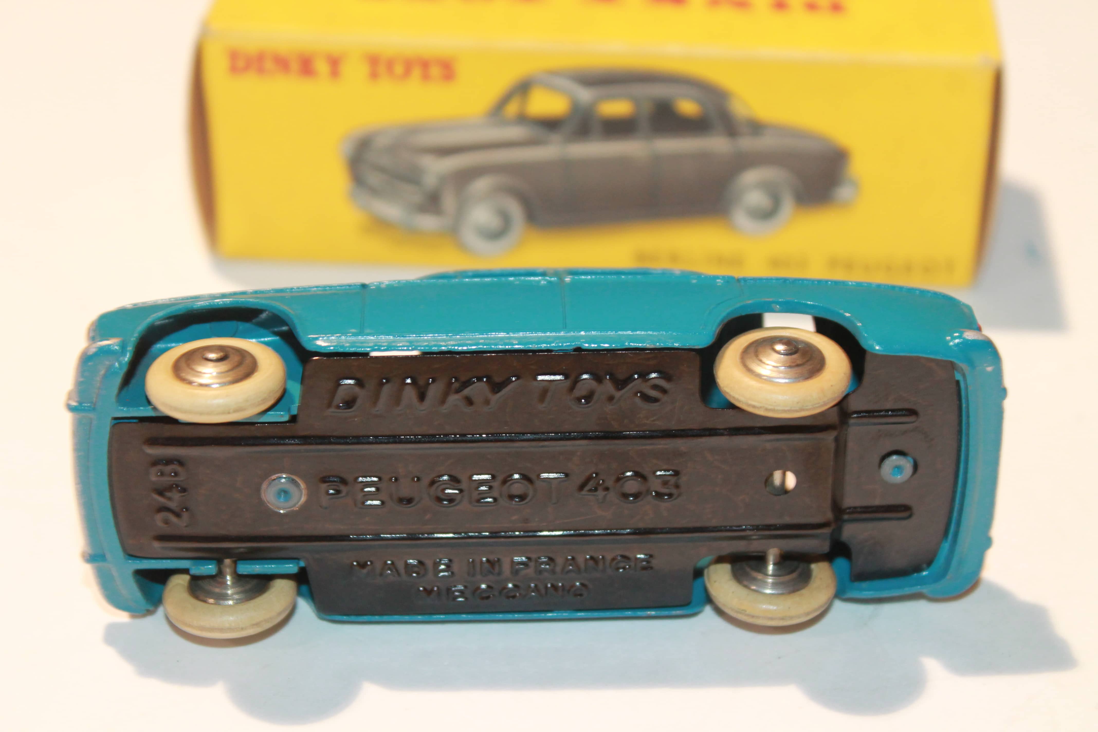 Dinky Toys Peugeot 403 Miniature Vintage - Occasion Collection