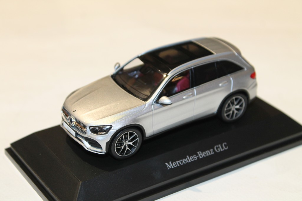 MERCEDES-BENZ GLC ARGENT 2019 SPARK 1/43°