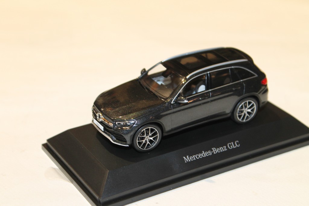 MERCEDES-BENZ GLC GRIS GRAPHITE 2019 SPARK 1/43°