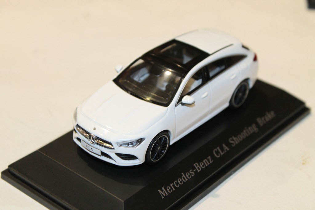 MERCEDES-BENZ CLA SHOOTING BREAK BLANC 2019 SPARK 1/43°