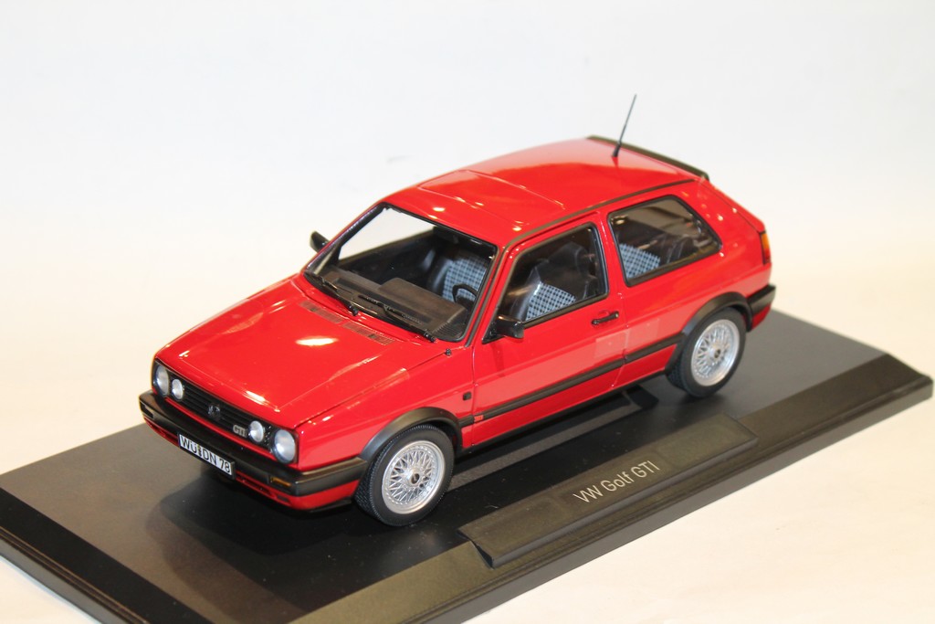 VOLKSWAGEN GOLF II GTI ROUGE 1990 NOREV 1/18°