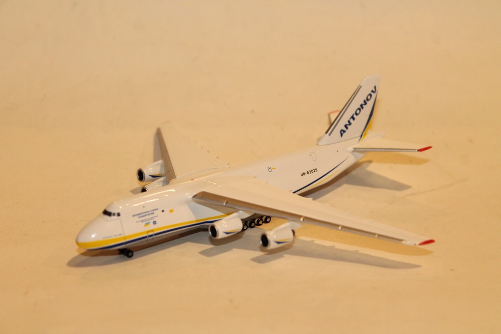 ANTONOV AN-124 RUSLAN ANTONOV AIRLINES HERPA 1/500°