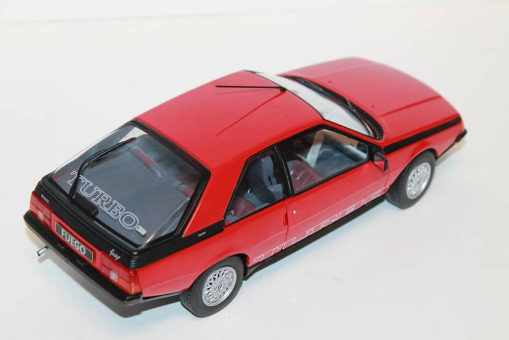 RENAULT FUEGO TURBO ROUGE 1980 SOLIDO 1/18°