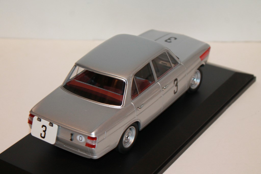 BMW 1800 TISA  N°3 SPA 1965 MINICHAMPS 1/18°