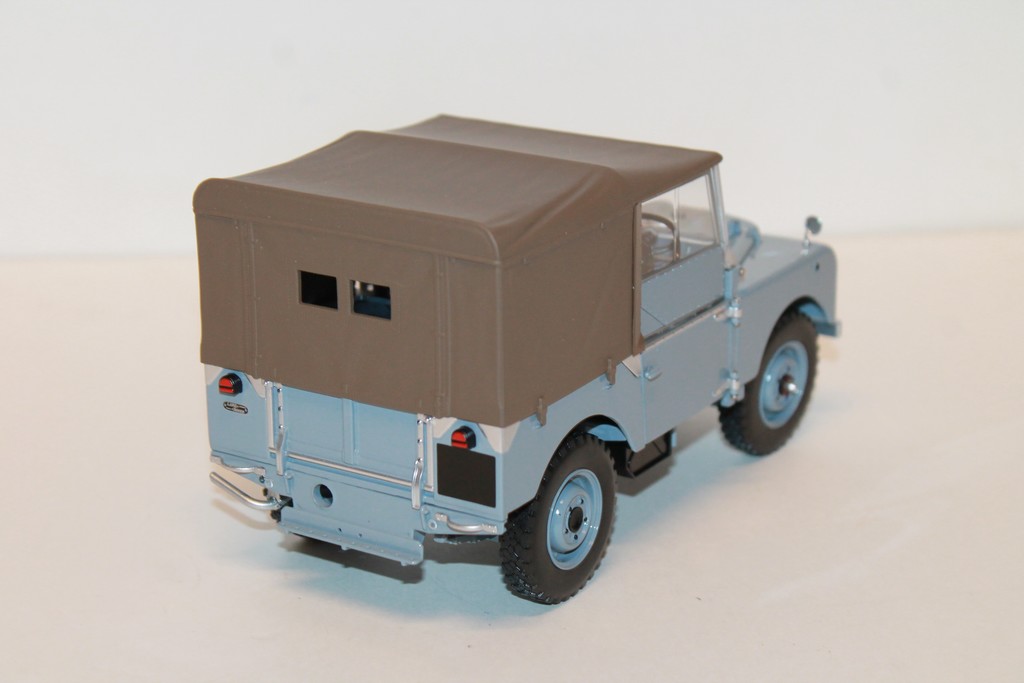 LAND ROVER SERIE 1 1949 MINICHAMPS 1/18°