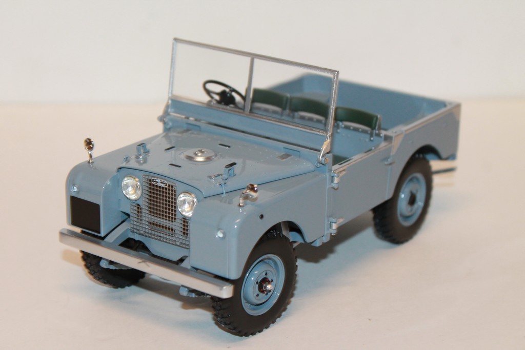 LAND ROVER SERIE 1 1949 MINICHAMPS 1/18°