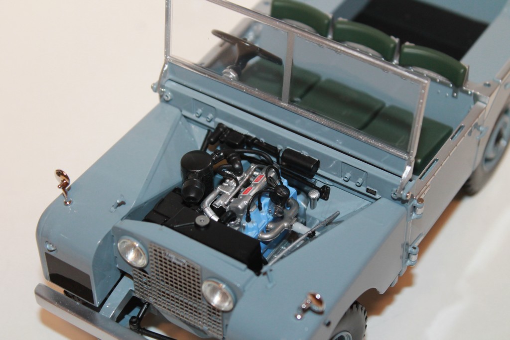 LAND ROVER SERIE 1 1949 MINICHAMPS 1/18°