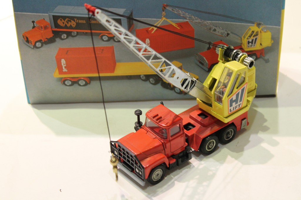 MACK - PRIESTMAN CAMION GRUE CORGI 1/50°