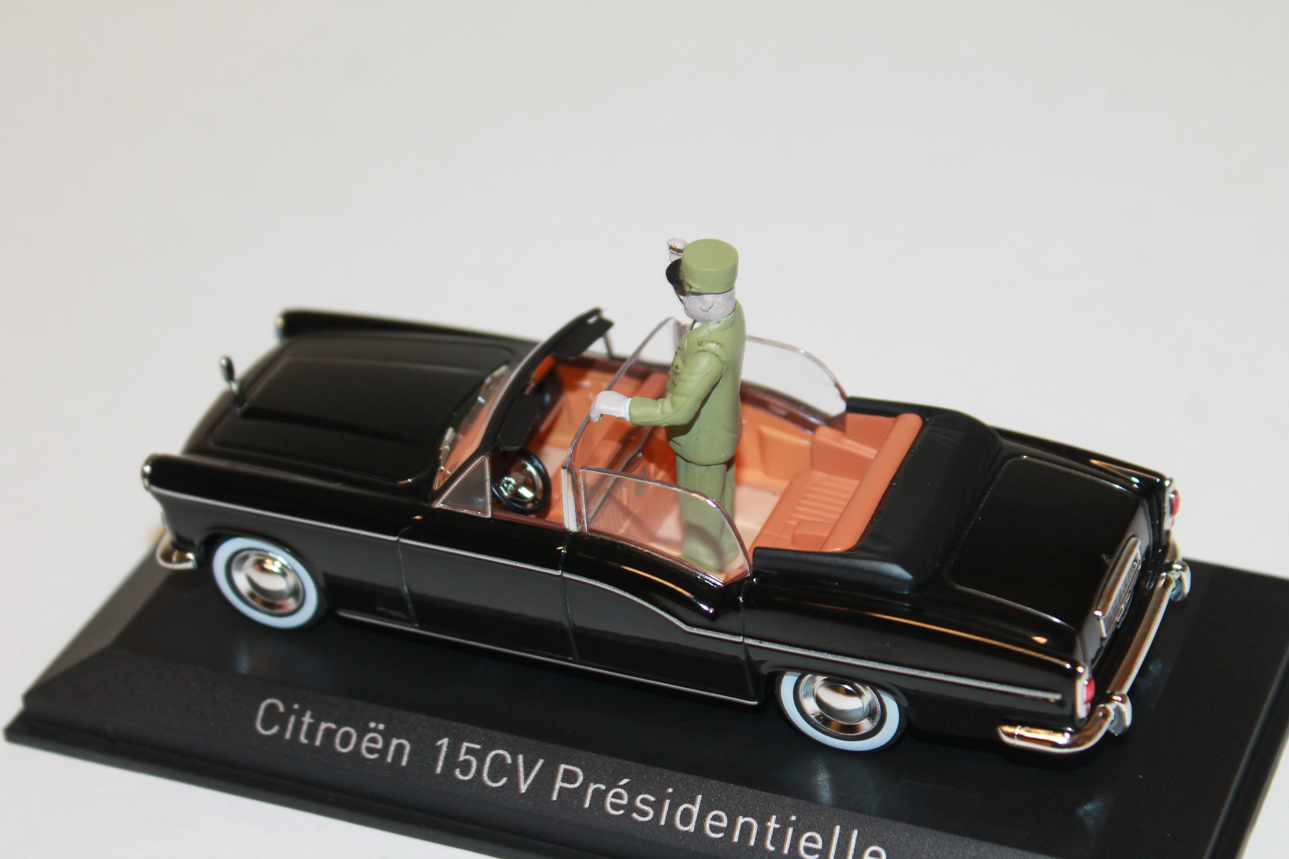 CITROEN TRACTION 15CV PRESIDENTIELLE 1968 NOREV 1/43°