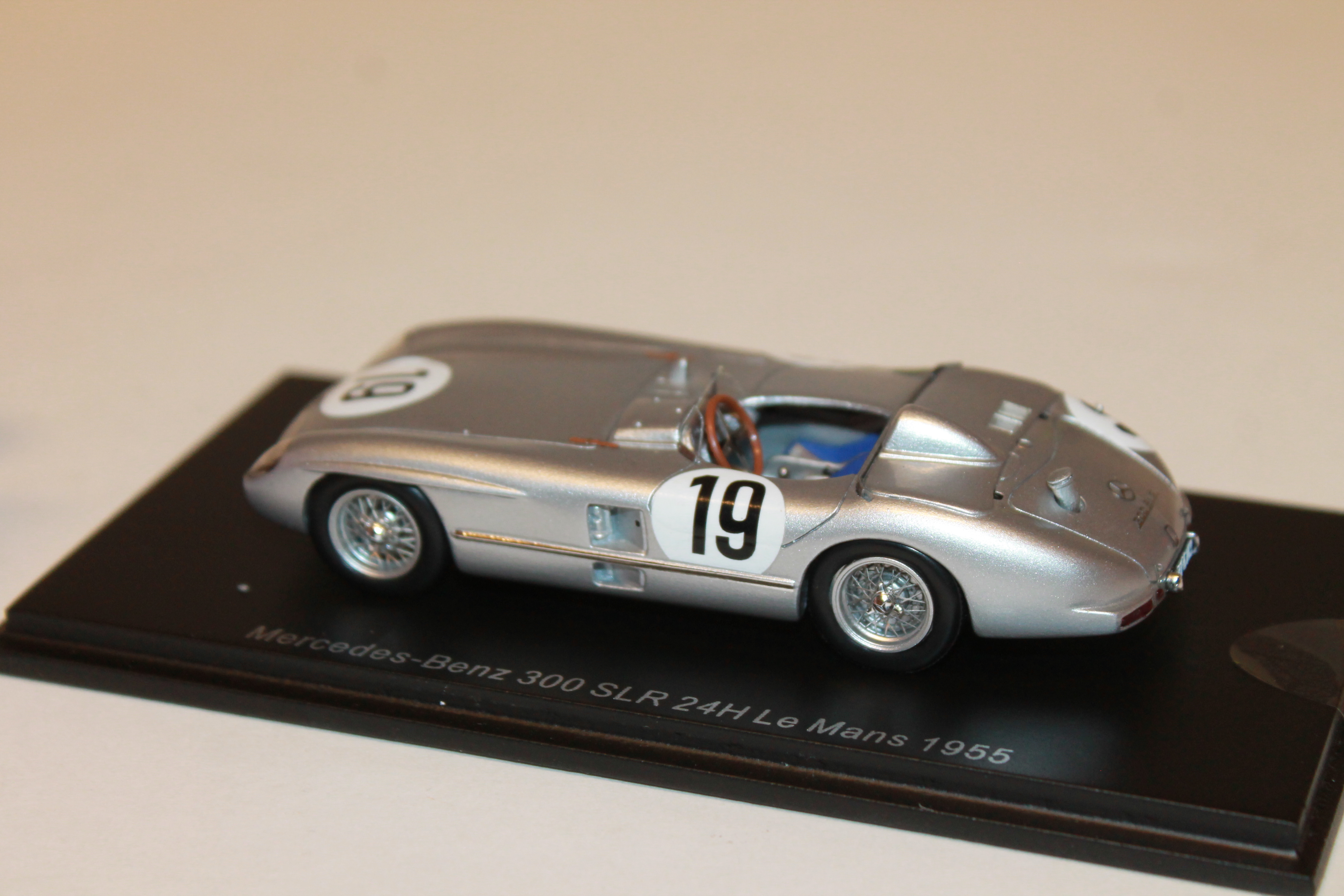 MERCEDES BENZ 300 SLR N°19 24LM 1955 SPARK 1/43°