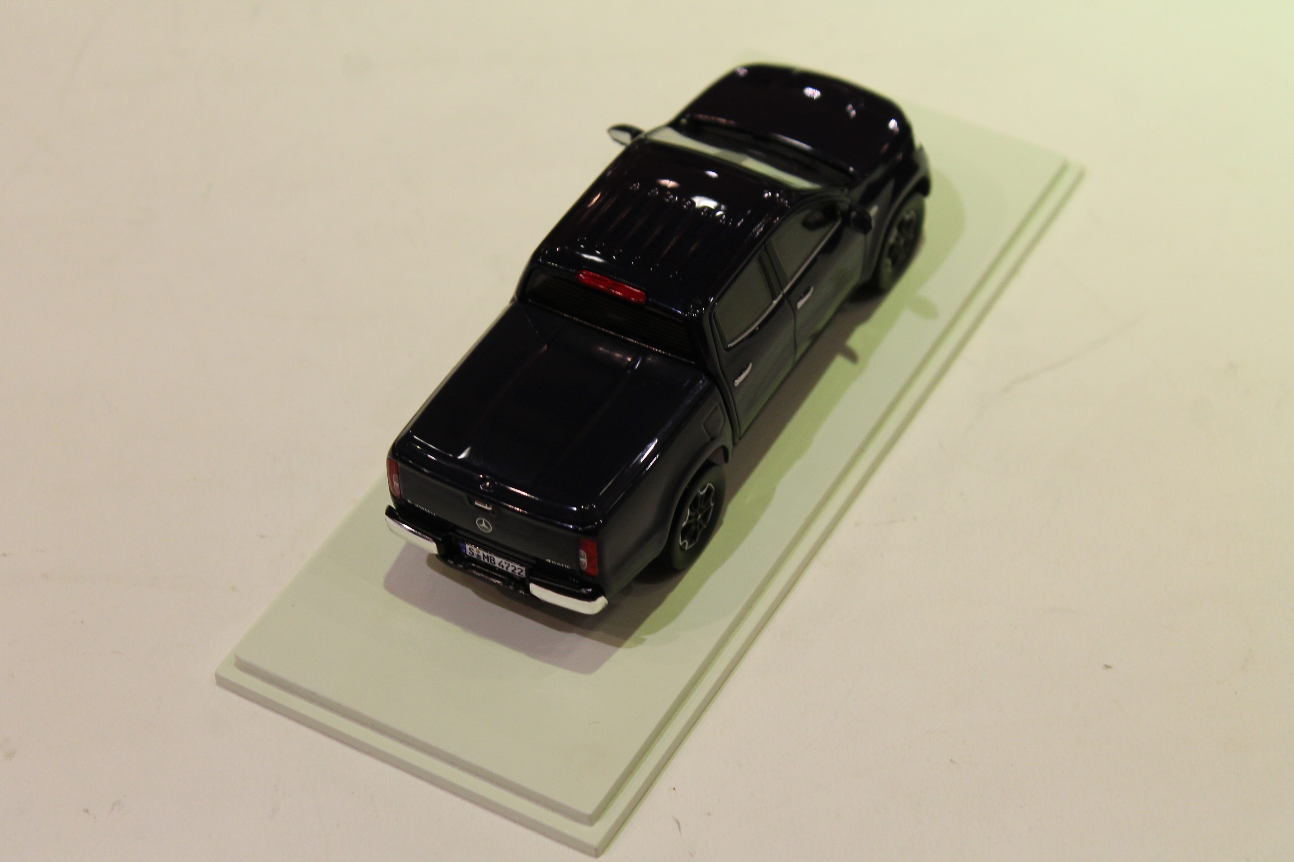 MERCEDES BENZ X350D 2018 SPARK 1/43°