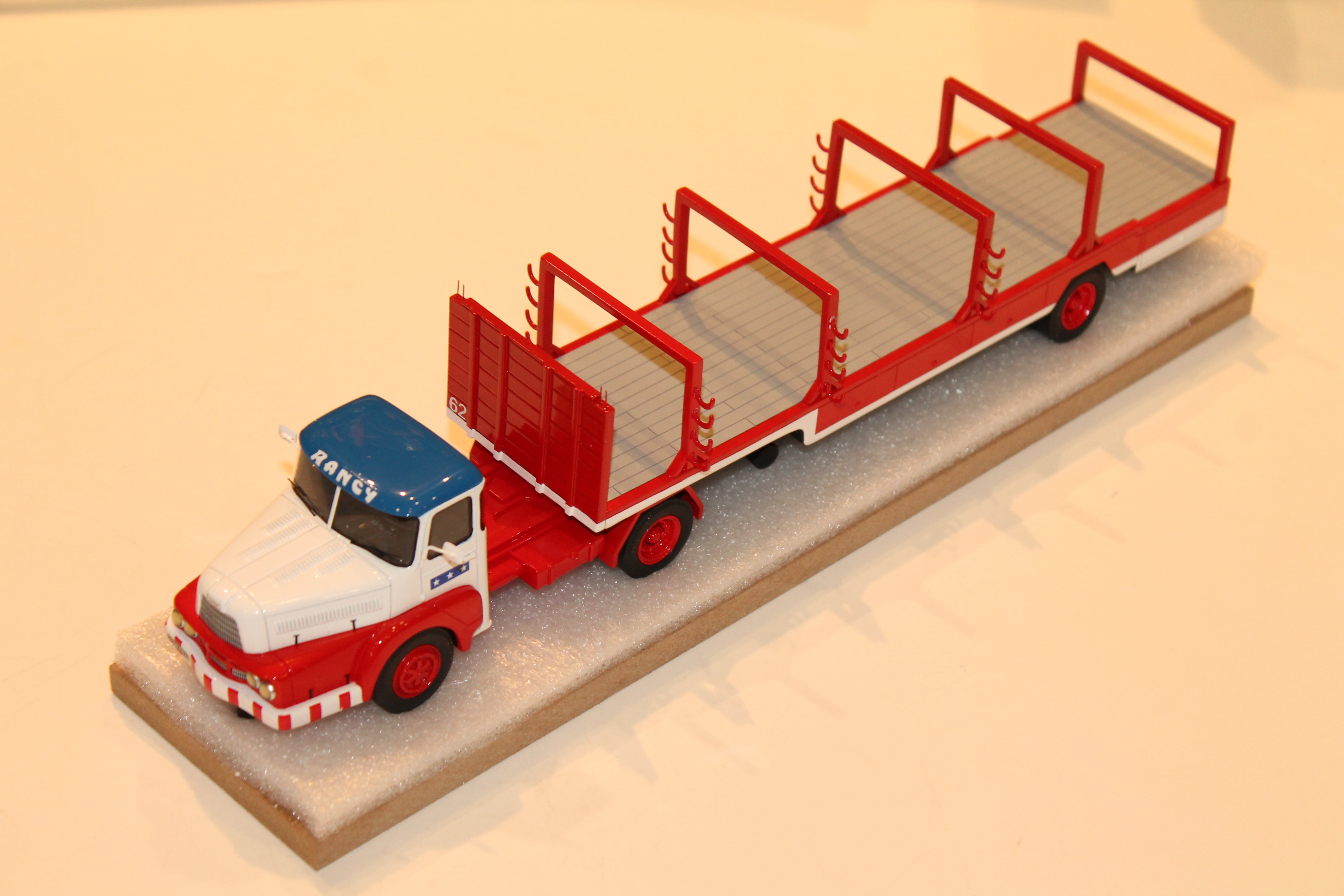 UNIC IZOARD PORTE MATS & CORNICHES PERFEX 1/43°