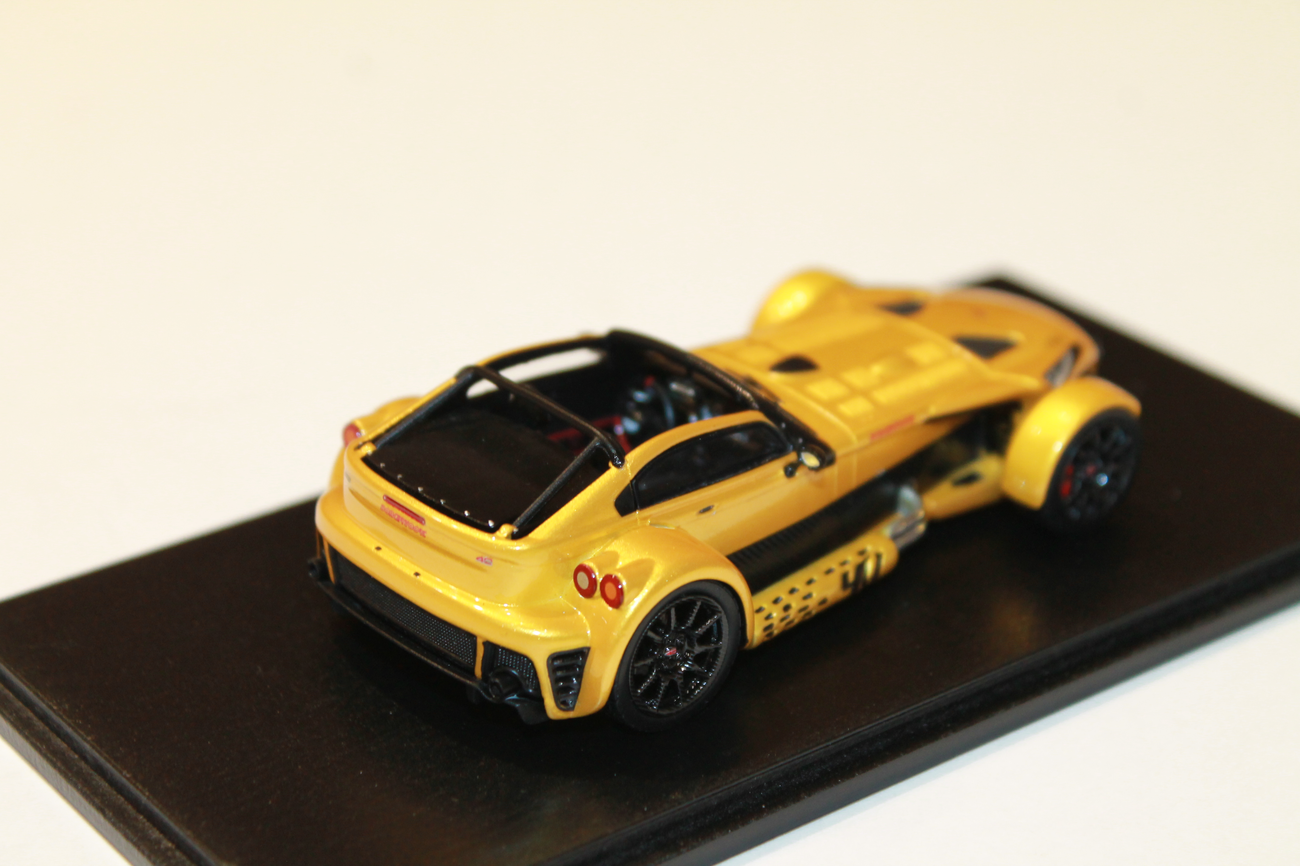 DONKERVOORT D8 GTO-40 2018 SPARK 1/43°