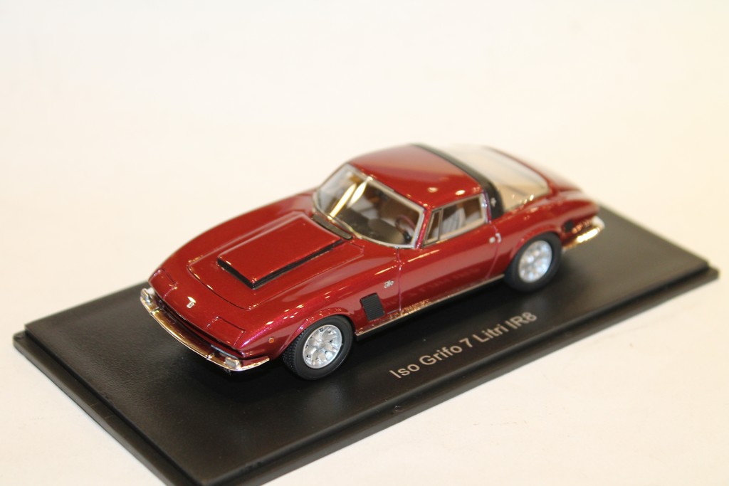 ISO GRIFO 7 LITRI IR8 1972 NEO 1/43°