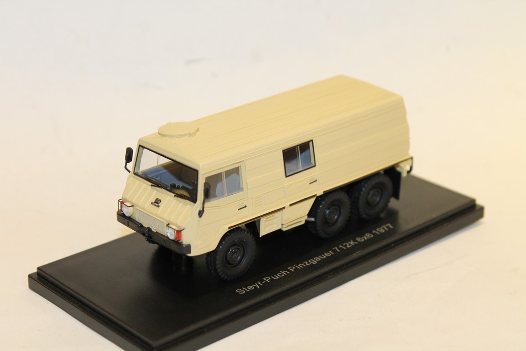 STEYR-PUCH PINZGAUER 712K 6X6 1977 NEO 1/43°