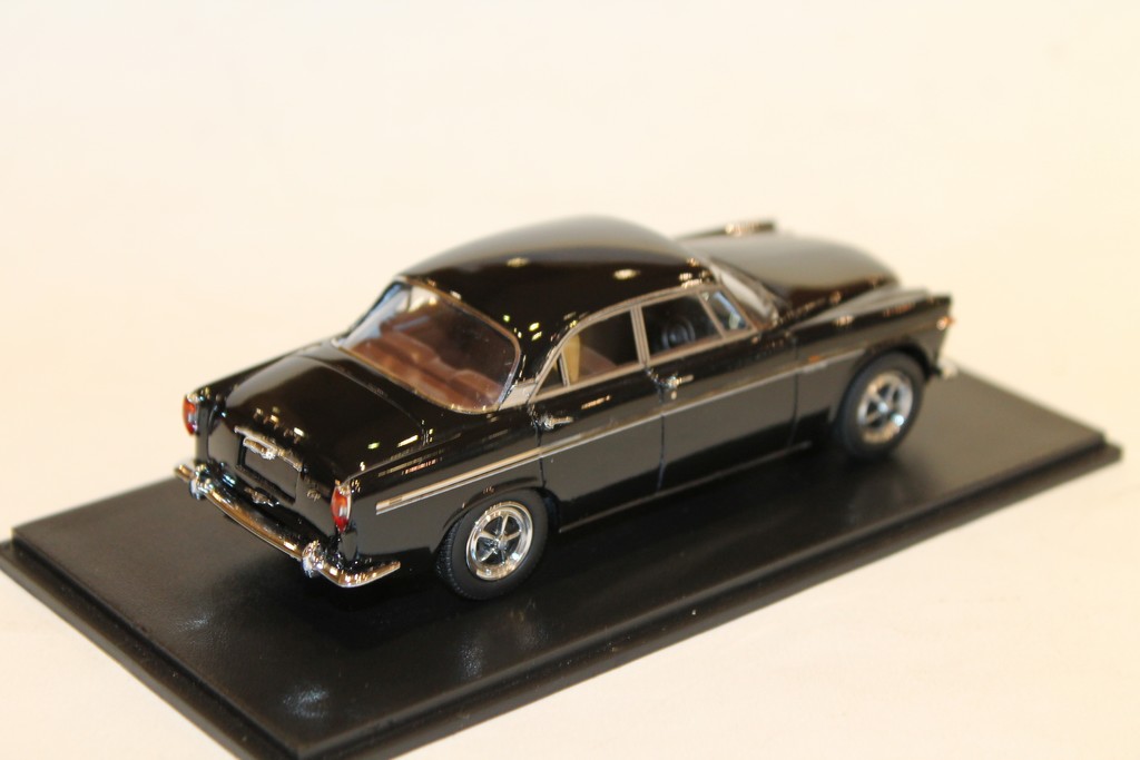 ROVER P5B COUPE 1967 NEO 1/43°