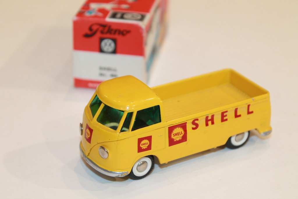 Tekno Denmark 410 VW Type 2 TI Pick Up Firestone 1:43 with