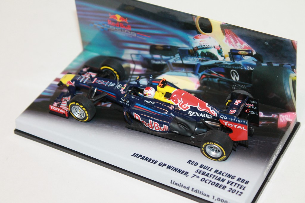 REDBULL RACING RB8 N°1 VAINQUEUR GP JAPON 2012 MINICHAMPS 1/43°
