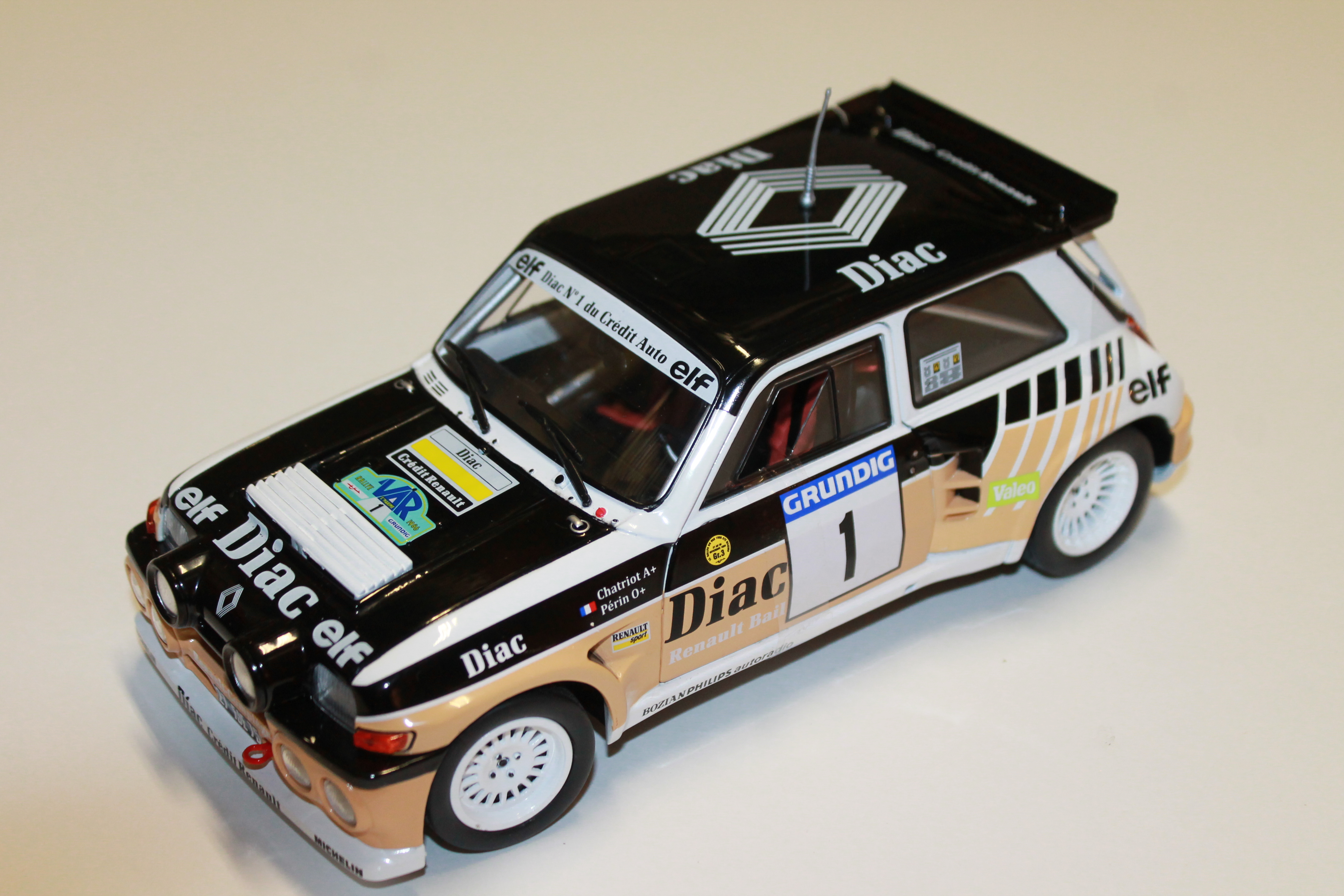 RENAULT 5 MAXI VAR 1986 N°1 SOLIDO 1/18°