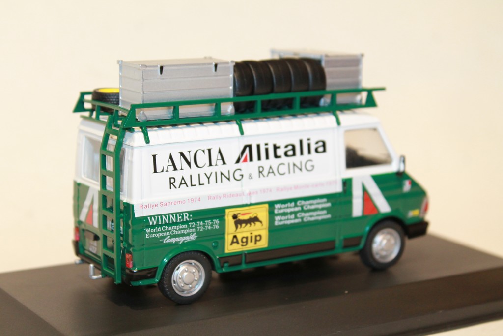 FIAT 242 ALITALIA RALLY SERVICE 1975 IXO 1/43°