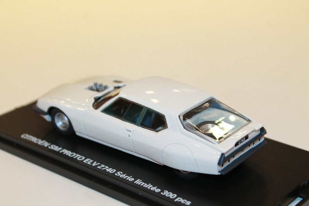 PROTOTYPE DE LA CITROEN SM  SERIE LIMITEE A 300 PIECES