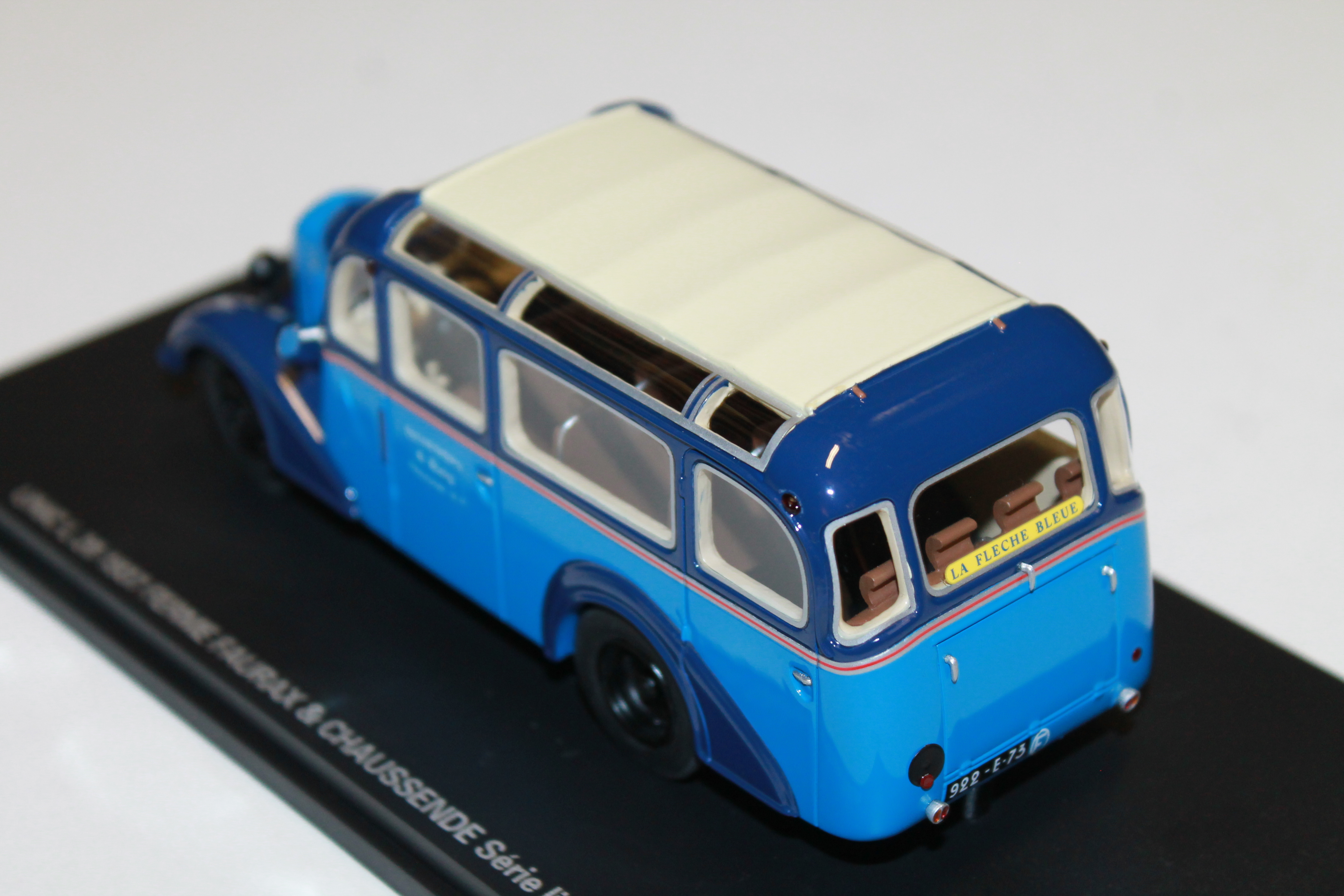 BUS "FAURAX & CHAUSSENDE BLEU DE 1937  SERIE LIMITEE A 200 PIECES