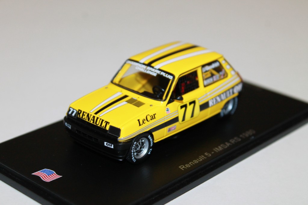 SERIE LIMITEE A 400 PIECES  VOITURE IMSA N°77  PILOTE:PATRICK JACQUEMART