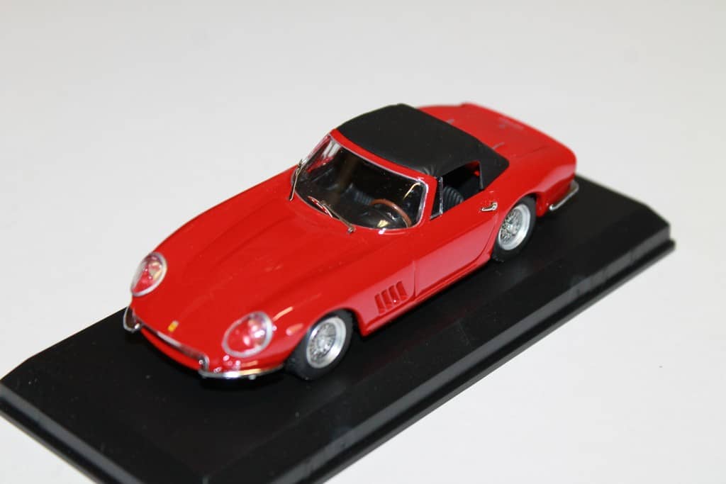 BEST-MODEL 9579 Scale 1/43 | FERRARI 275 GTB SPIDER N.A.R.T. 1967 RED
