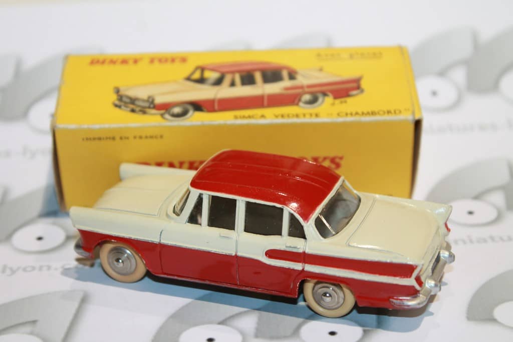 Dinky Toys France 1/43 - Simca Chambord Rouge Et Blanche - 24k - Sans Boîte