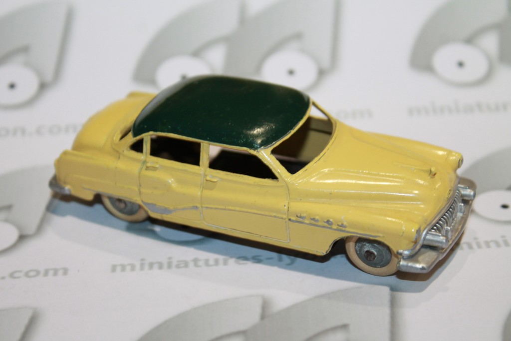 BUICK ROADMASTER JAUNE PALE DINKY TOYS 1/43°