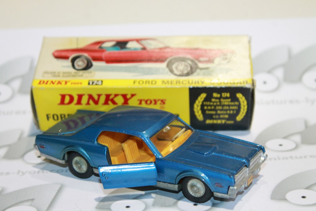 FORD MERCURY COUGAR BLEUE DINKY TOYS 1/43°