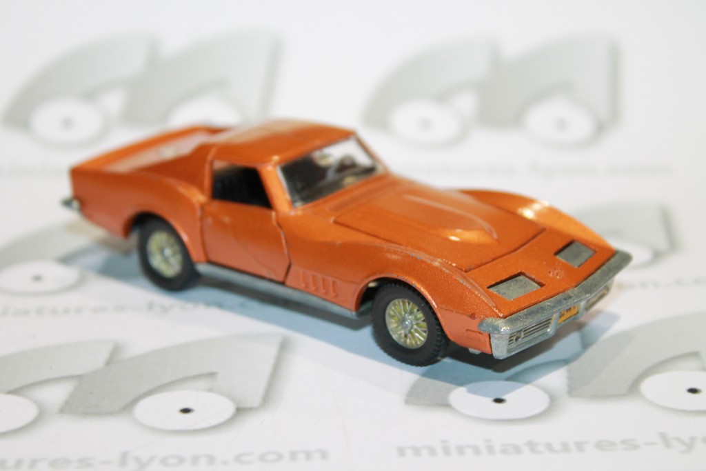 CHEVROLET CORVETTE STINGRAY DINKY TOYS 1/43°