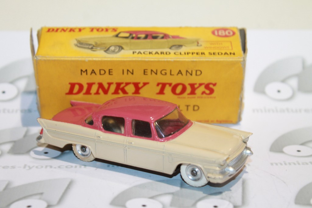 PACKARD CLIPPER SEDAN DINKY TOYS 1/43°