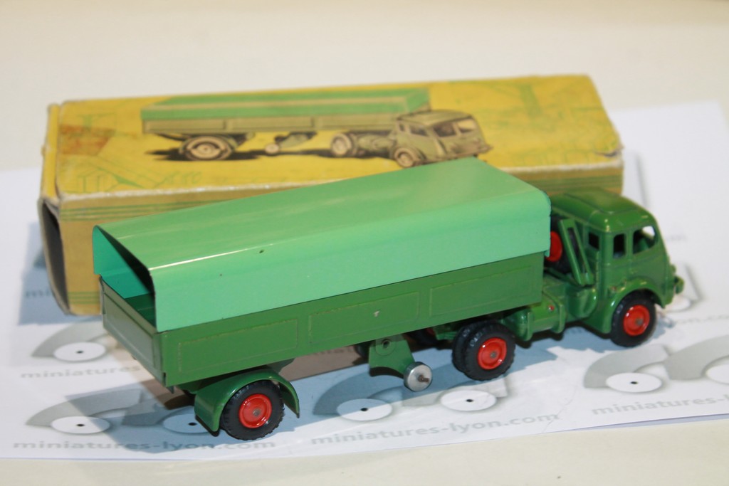 TRACTEUR RENAULT SEMI-REMORQUE RENAULT CIJ